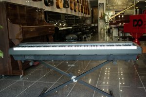 خرید پیانو دیجیتال سوزوکی مدل SS-100D