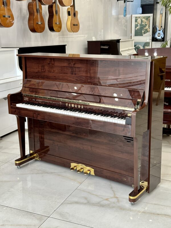 پیانو طرح آکوستیک Yamaha DPH 520 در شیراز
