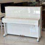 پیانو طرح آکوستیک یاماها مدل UX-120 سفید 1