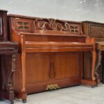 پیانو اکوستیک sc-320cmf با در بسته